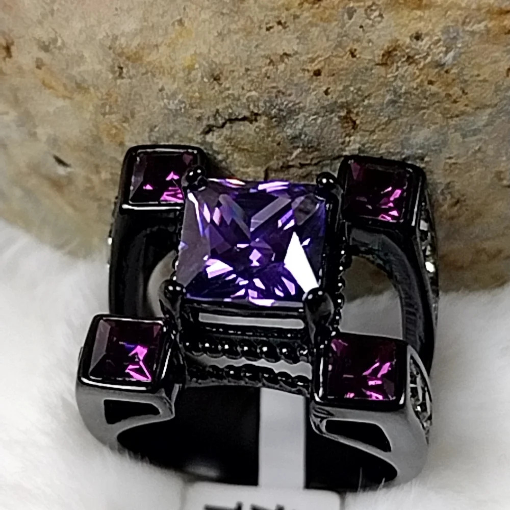 Steampunk Gothic Statement Ring - Picture 14 of 17